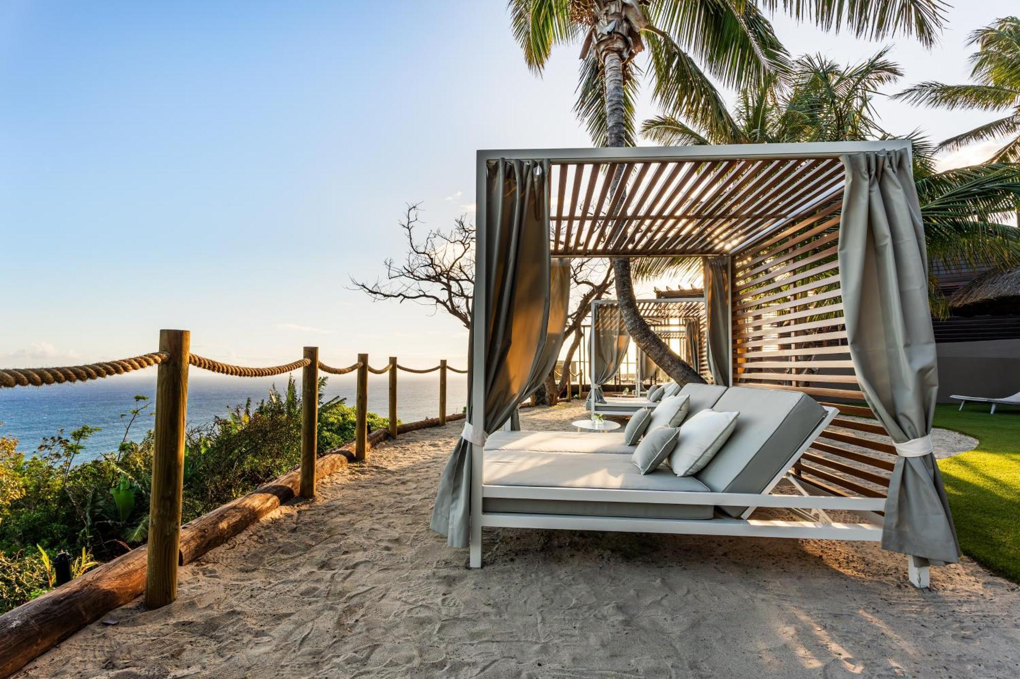 Palm Hotel & Spa Petite Île Екстериор снимка